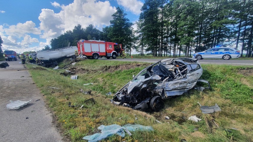 Cisów. Dwa wypadki na drodze krajowej nr 8 Białystok - Augustów. Jedna osoba nie żyje [ZDJĘCIA]