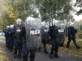 Policjanci w Bytomiu weszli na stadion Szombierek. Tak będą interweniować na meczach w czasie burd kibiców
