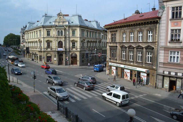 Centrum Bielska-Białej dzięki obwodnicy "odpoczęło" od ruchu ciężarówek. Nikt nie chce ich powrotu