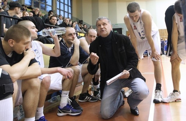 Trener Mariusz Michalczyk nie będzie mógł pozyskać tylu zawodników, ilu chciałby.