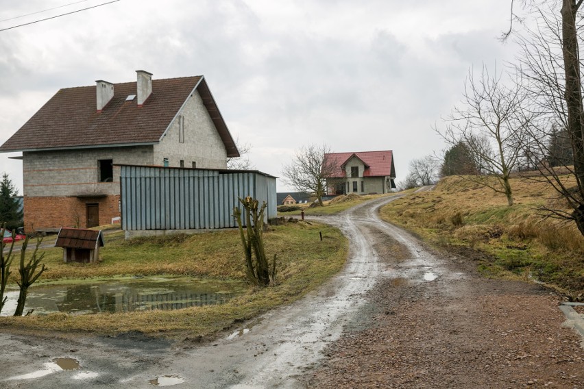 Tragedia w Mogilanach. Ojciec zmarł na rękach swojego syna