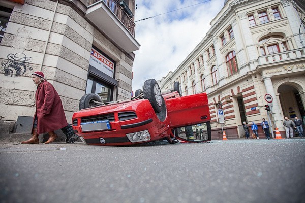 Wypadek na skrzyżowaniu ul. Kilińskiego i Tuwima.