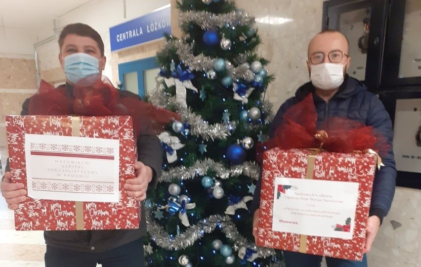 Pracownicy Urzędu Marszałkowskiego przekazali świąteczne...
