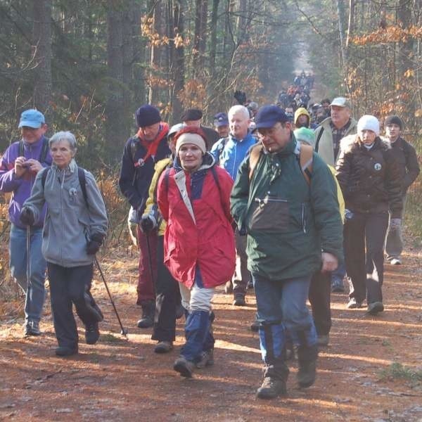 Uczestnikom imprezy dopisywał słoneczna, ciepła aura.