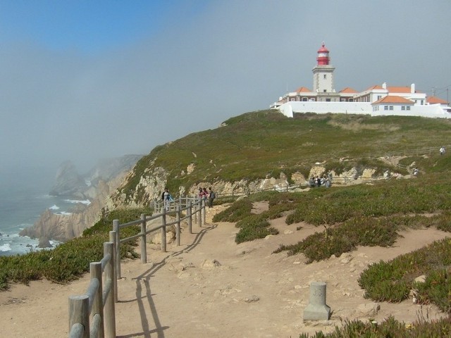 Półwysep Cabo da Roca jest najdalej wysuniętym na zachód punktem Europy.