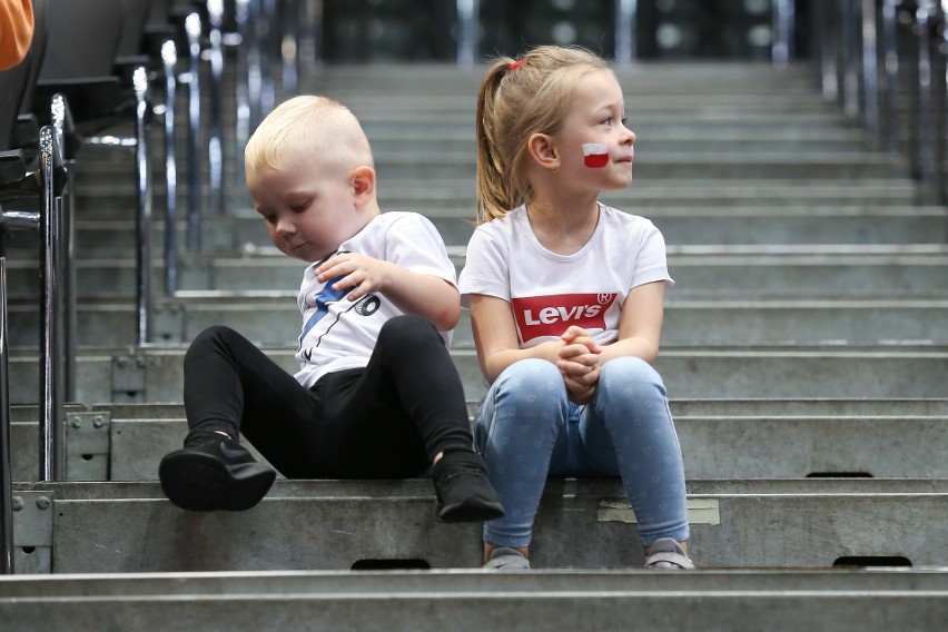 Reprezentacja Polski rozpoczęła siatkarskie mistrzostwa...