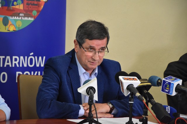 Roman Ciepiela zapowiada, że z dniem 1 października zrezygnuje z urzędu prezydenta i zwróci się do premiera o wyznaczenie komisarza, który będzie zarządzał miastem do ponownych wyborów