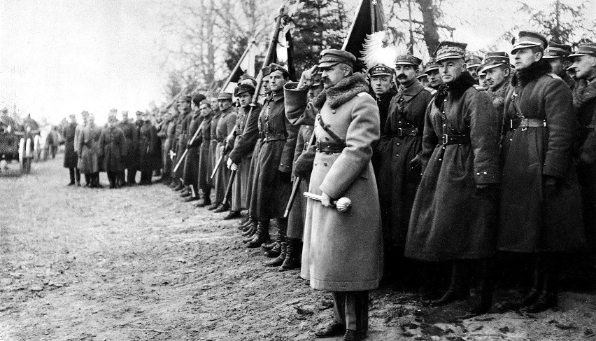 11 listopada 1918 roku Polska po 123 latach odzyskała niepodległość. Komendant powrócił! Józef Piłsudski w Warszawie