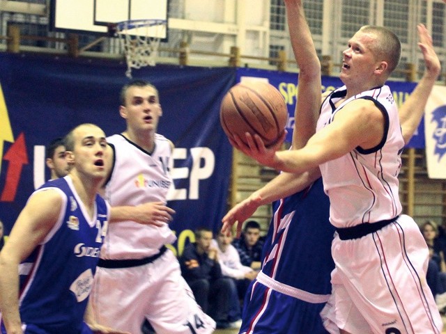 Piotr Brzozowski w spotkaniu z Siedlcami zdobył dla Tura Bielsk Podlaski tylko dwa punkty.
