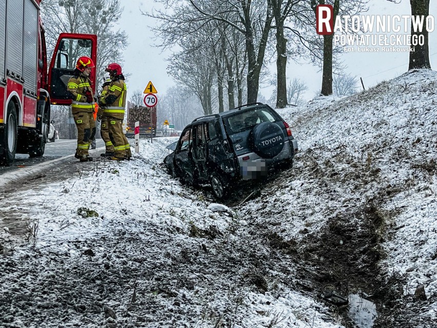 W trakcie wyprzedzania zjechał do rowu, by nie zaliczyć czołowego zderzenia. Został ukarany wysokim mandatem