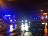 Wypadek na ul. Lubickiej w Toruniu. Jedna osoba w szpitalu [zdjęcia]