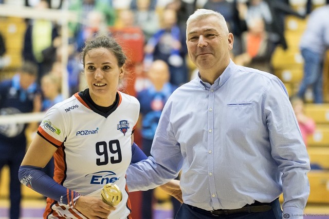 Joanna Sikorska odebrała z rąk prezesa Enei Energetyka, Roberta Rakowskiego, statuetkę MVP sobotniego meczu poznanianek z PWSZ Jedynką Tarnów (3:1)