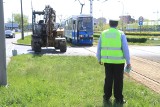 Wypadek tramwaju na Żmigrodzkiej. Pojazd MPK zderzył się z koparką