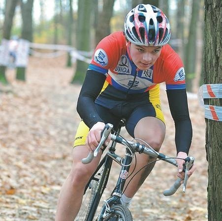 Na trasie zwycięzca wśród juniorów Dawid Lessnau ze Strzelec Kraj.