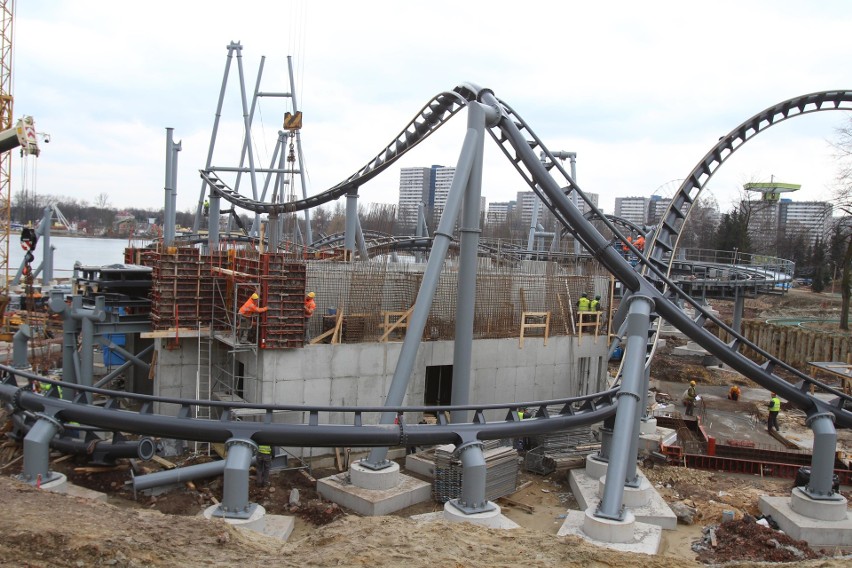 Budowa roller coastera w Chorzowie