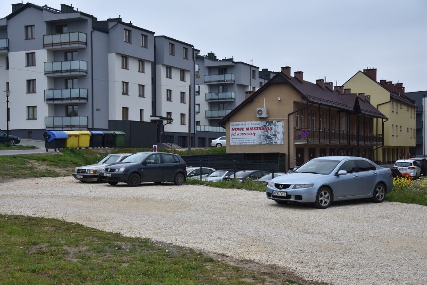 Plac postojowy przy ulicy Leśnej w Proszowicach