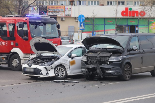 Są utrudnienia dla kierowców. Zablokowany jest jeden pas ul. Swobodnej w kierunku Powstańców Śląskich.