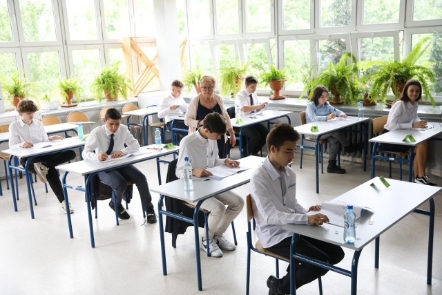 W czwartek uczniowie napisali egzamin ósmoklasisty z j. angielskiego.