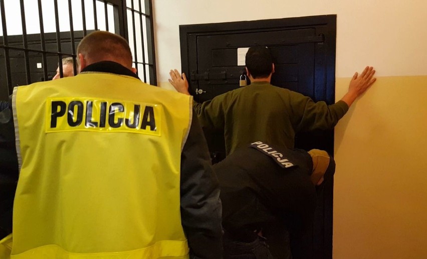 Kolejne zatrzymania w Ełku. 28-latka w rękach policji