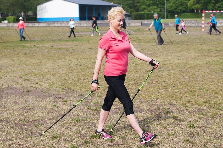 Nordic walking w PKiW w Słupsku. Zobacz zdjęcia