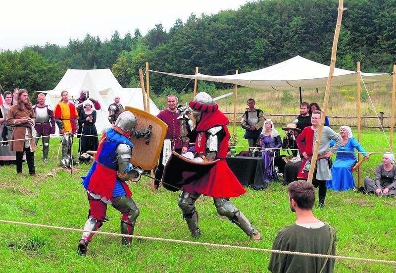 Jedną z atrakcji w zamku Rabsztyn są turnieje rycerskie i...