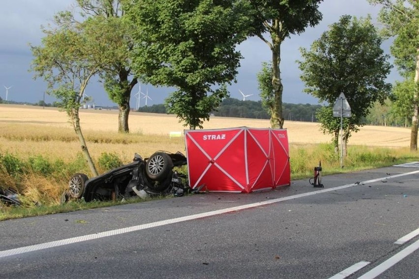 Tragiczny wypadek na krajowej "6" w Noskowie. Nie żyją dwie osoby - 7.07.2019 [zdjęcia, wideo] 