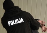 Gdynia. Policjanci zatrzymali 25-latka. Mężczyzna jest oskarżony o posiadanie znacznej ilości narkotyków (mefedronu). Sąd zastosował areszt