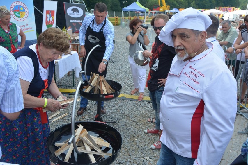 Światowy Festiwal Kwaśnicy 2016. Kulinarny pojedynek wójtów [ZDJĘCIA]