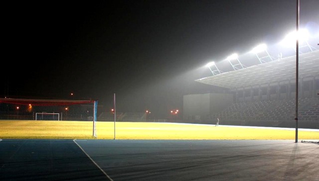 Dotychczasowe próby świateł były udane, więc nie ma obaw, że dojdzie do awarii na stadionie