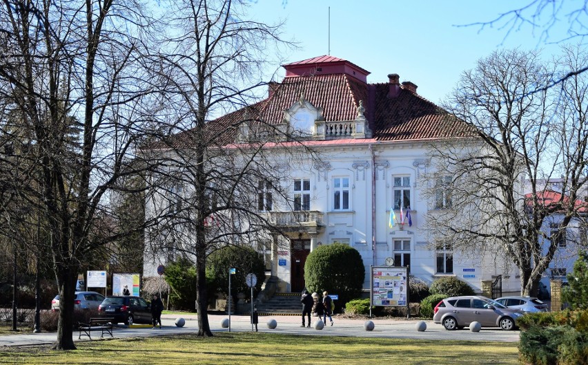 Tarnobrzeg solidarny z Ukrainą. Prezydent Tarnobrzega Dariusz Bożek deklaruje gotowość pomocy szukającym schronienia