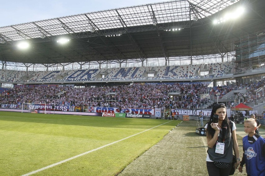 Stadion Górnika Zabrze jest coraz większy. 8,5 tysiąca widzów na meczu z Legią Warszawa