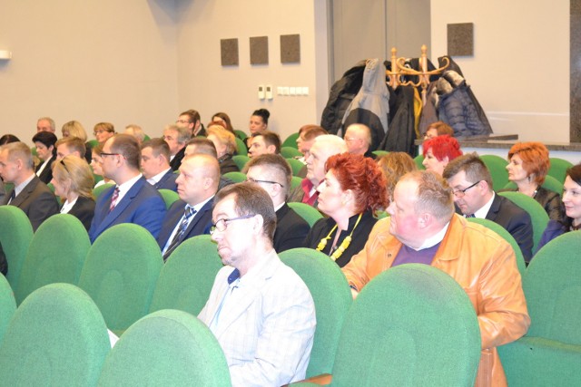 W Urzędzie Miejskim w Sosnowcu odbyła się w poniedziałek pierwsza sesja Rady Dzielnicy Kazimierz Górniczy.