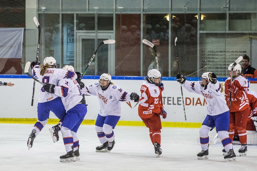 MŚ U-18 Dywizji 1B w hokeju: Polska - Norwegia 0:1 ZDJĘCIA Biało-Czerwone zaczęły mistrzostwa w Katowicach od porażki