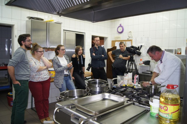 Przez trzy dni blogerzy w opolskich restauracjach kosztowali regionalnych potraw i podpatrywali, jak są przygotowywane.