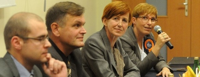 Hubert Piotr Beda (od lewej), Artur Radziński, Elżbieta Rafalska i Krystyna Sibińska wzięli udział w debacie prezydenckiej organizowanej przez "Gazetę Lubuską" i Wyższą Szkołę Biznesu w Gorzowie.