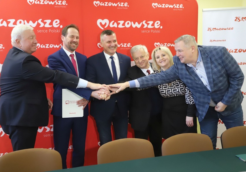 Samorząd Mazowsza podpisał umowę na remont kolejnego...