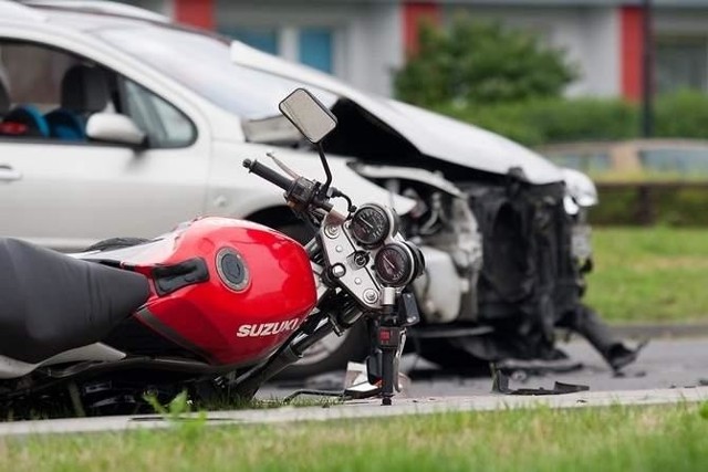 Policja szuka świadków wypadku na ul. Hubalczyków