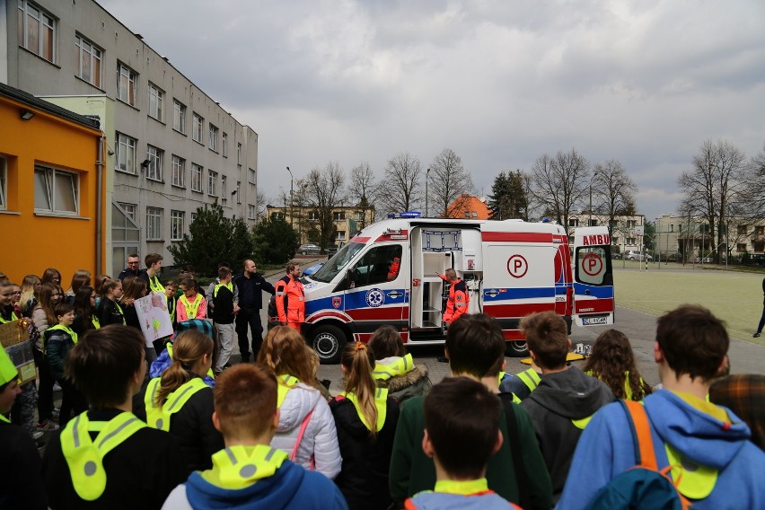 W czwartek w Gimnazjum nr 22 odbyła się akcja pt. "Świeć...