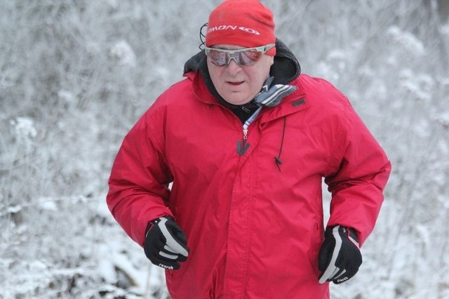 Prezes Andrzej Kowalczyk sam aktywnie uczestniczy w licznych zawodach biegowych.