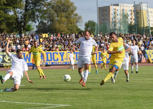 Derby w III lidze. Torunianie podejmują Chemika Bydgoszcz. Uwaga - rywale na wyjeździe jeszcze nie stracili punktu w tym sezonie!