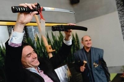 Najwyższą cenę osiągnął miecz samurajski, który sprzedano za 1100 złotych Fot. Mirosław Mróz