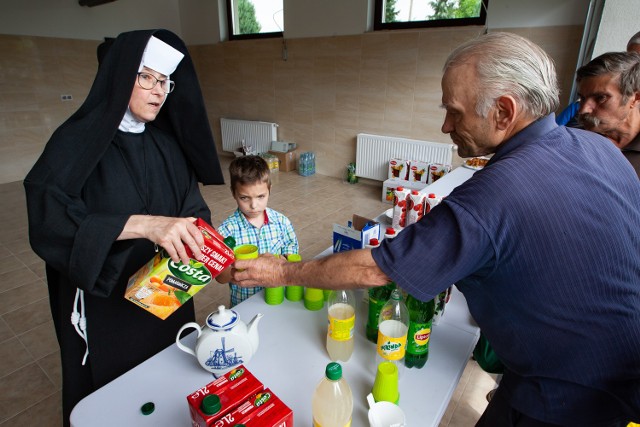 Siostry albertynki z ul. Koronowskiej znane są z pomagania potrzebującym. Teraz organizują zbiórkę na budowę stolarni.