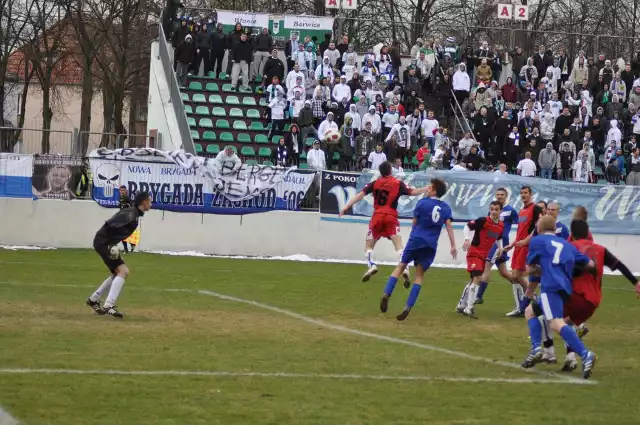 Derby Wielim &#8211; Darzbór, na dziś wiele wskazuje, że połączenie klubów może być nie do przełknięcia dla najbardziej ich zagorzałych sympatyków. 