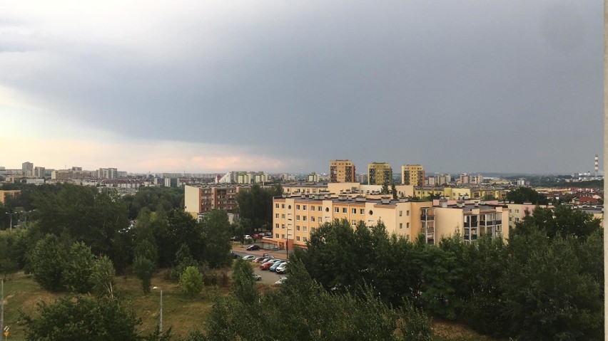 Oberwanie chmury nad Lublinem. PSP w Lublinie w gotowości