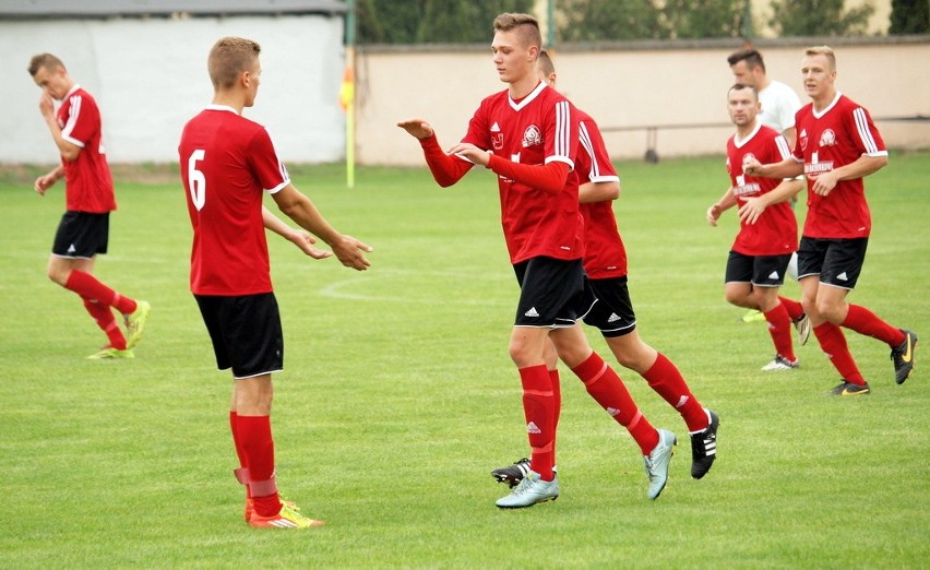 Wda II/Strażak Przechowo - Tor Laskowice 2:3 (1:3)