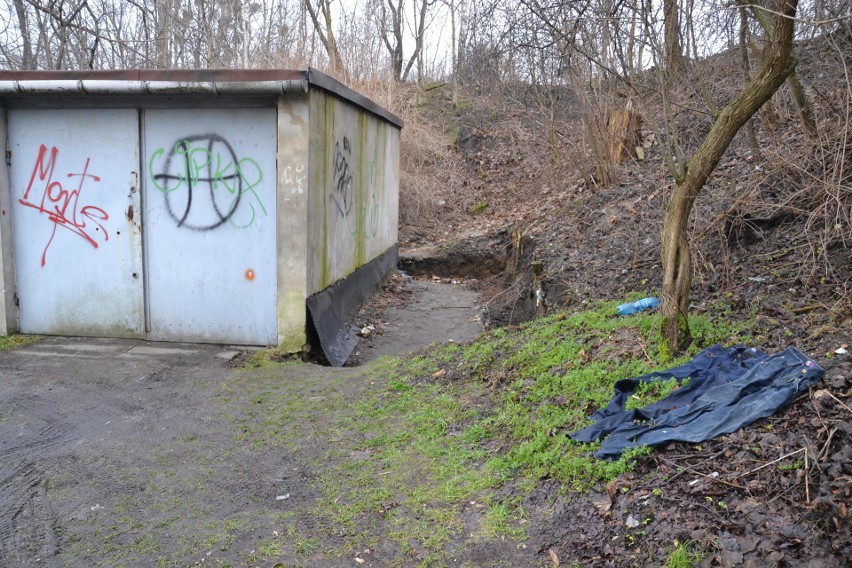 Rybnik: znaleziono zwłoki przy ul. Łokietka. Mogło dość do zabójstwa. Policja pyta mieszkańców