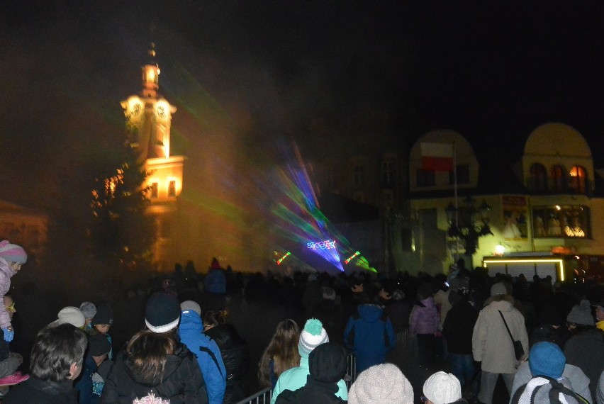 Skoczów hucznie wita Nowy Rok 2017 i rozpoczyna jubileusz miasta ZDJĘCIA