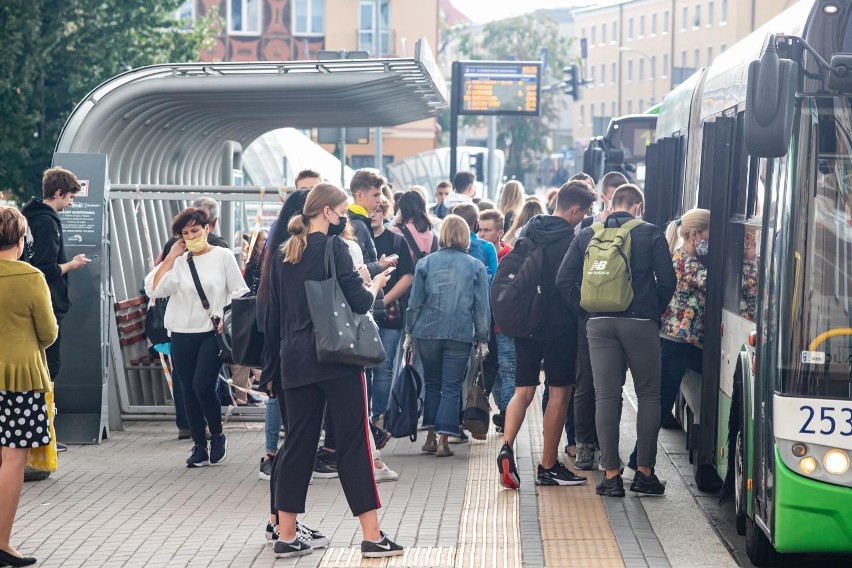 Białystok. Miasto wprowadziło w czwartek bezpłatne przejazdy komunikacją miejską. To efekt kiepskiej jakości powietrza [25.08.2022]