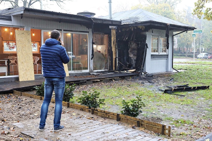 Pożar w kawiarni Biancafe w Szczecinie. "Ktoś podpalił nasz lokal" [ZDJĘCIA, WIDEO]