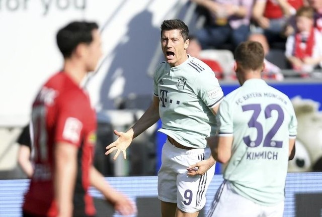 Na zdjęciu: Robert Lewandowski. Mecz Bayern Monachium - Heidenheim odbył się w ramach ćwierćfinału Pucharu Niemiec. Bayern wygrał 5:4, a dwie bramki strzelił Robert Lewandowski [3.04.2019, wynik meczu, relacja].